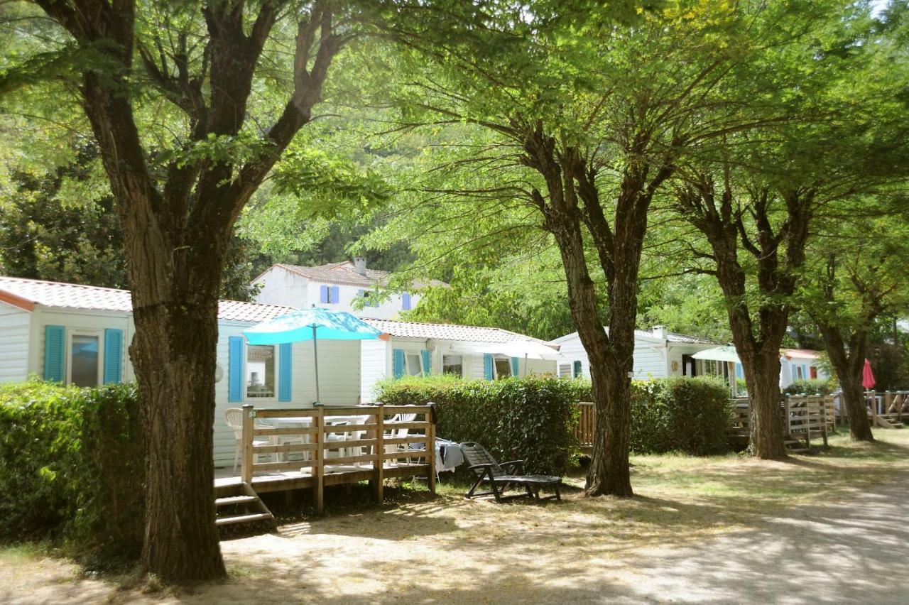 Отель Camping La Boheme Турнон-сюр-Рон Экстерьер фото
