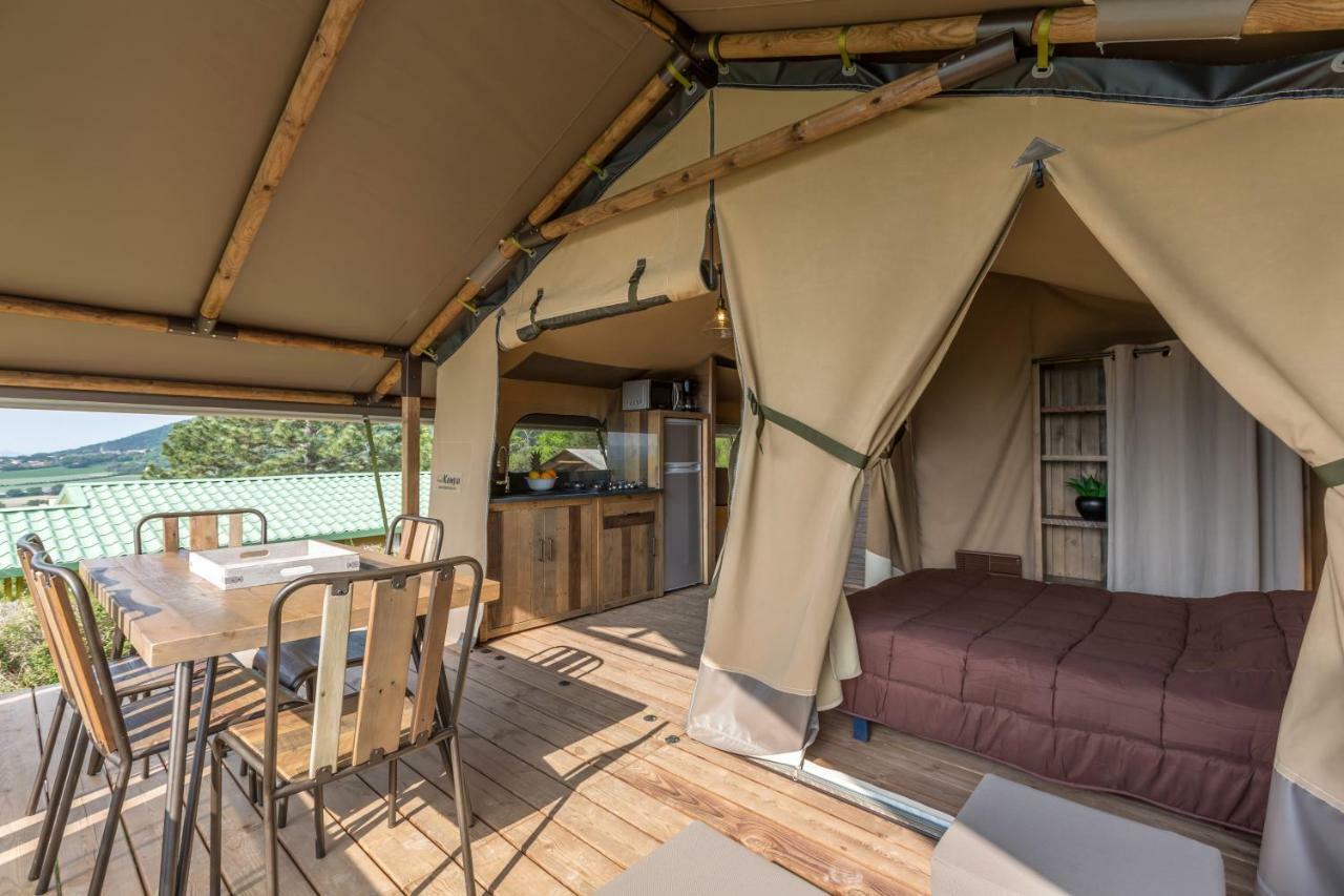 Отель Camping La Boheme Турнон-сюр-Рон Экстерьер фото